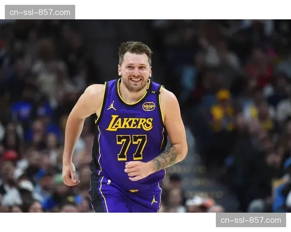 世界队两战全负无缘决赛，国际球星组合东契奇、约基奇、文班亚马提前出局